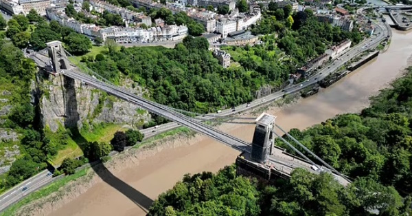 CLIFTON SUSPENSION BRIDGE 01A